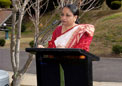 High Commissioner reads out the President's address in English