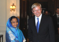 President Smt. Pratibha Devisingh Patil with Australian PM Mr Kevin Rudd at New Delhi on 12 Nov 2009